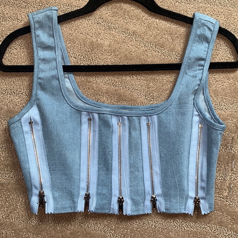 HOT & DELICIOUS CROSS THE LINE ZIPPER TOP - Picture 8 of 12